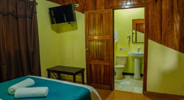 Catarata Eco-Lodge