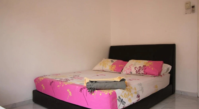Teratai Homestay Suria Apartment
