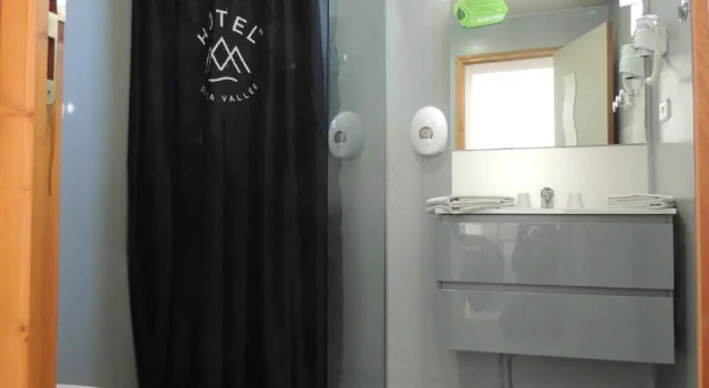 Трёхместный номер Standard Hôtel de la Vallée