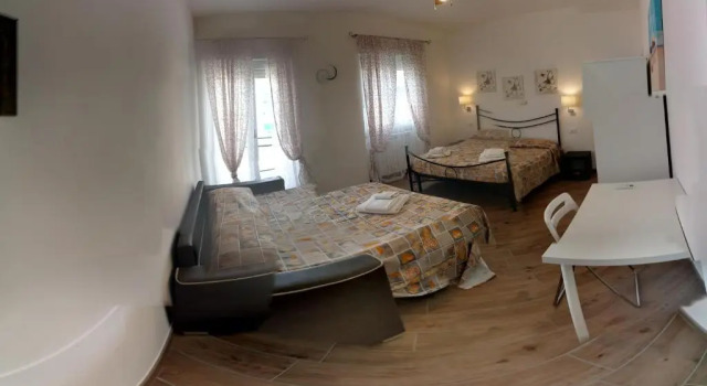 B  B Civico 6, Book Hotel Hoteller i Salerno med parkering, Parkering