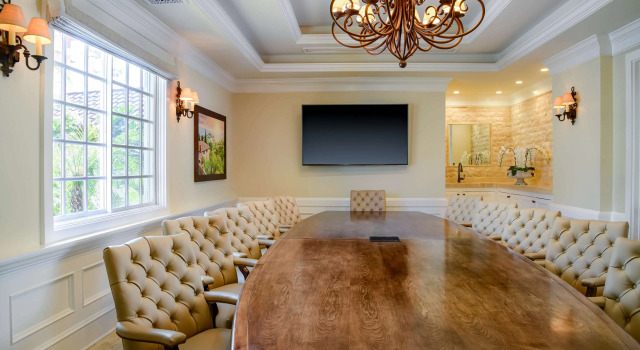 Westlake Village Inn