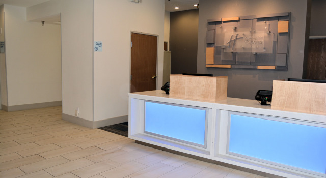 Holiday Inn Express & Suites by IHG