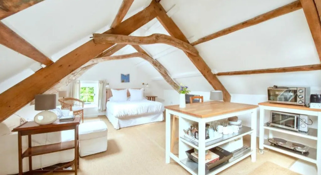 Апартаменты The Attic Apartment