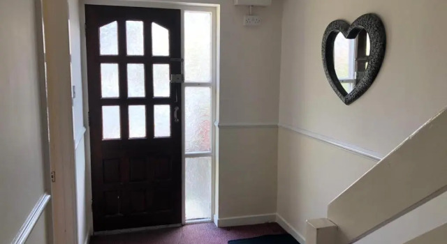 Коттедж Conveniently situated three bedroom townhouse
