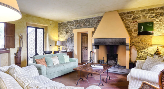 Villa La Fiorita, Book Villa Hotels in Arezzo with a Pool, Swimming Pool