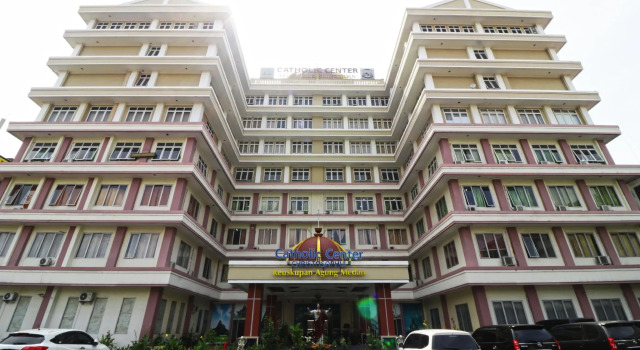 Oase Guesthouse, Rezerwuj Hotel Medan Sumatra