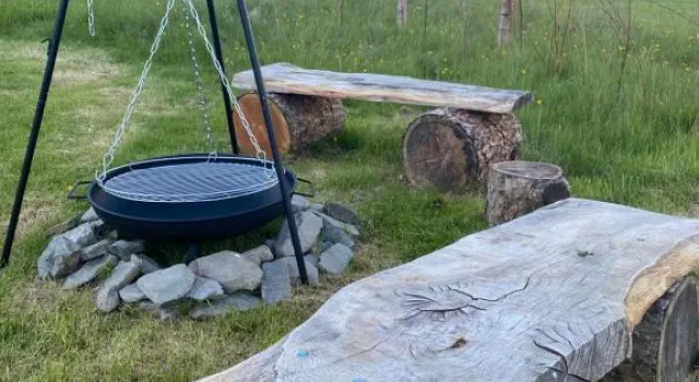 Daisy Bell Tent at Belan Bluebell Woods, Забронировать Отель Отели Сноудония с парковкой, Парковка