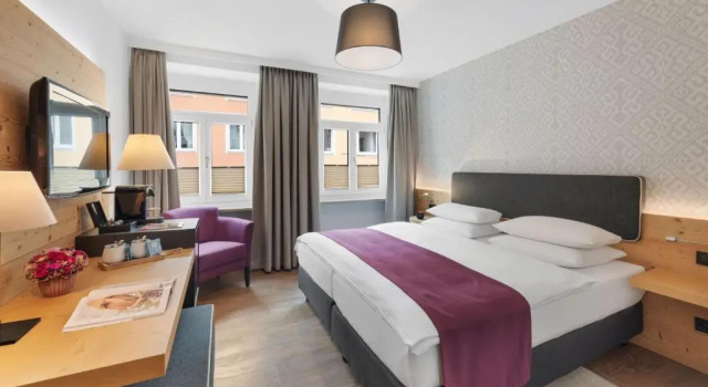 Номер Deluxe Alpen Hotel München