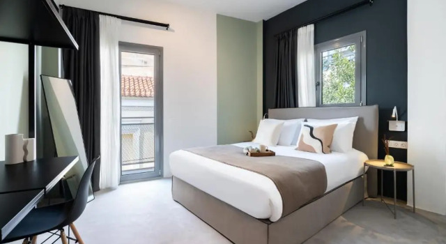Двухместный номер Standard с балконом Play Psyri Athens a member of Brown Hotels