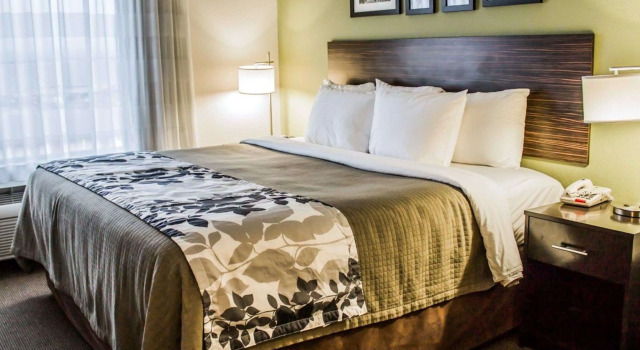 Express Inn & Suites