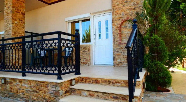 Студия Panorama Apartments and Studios