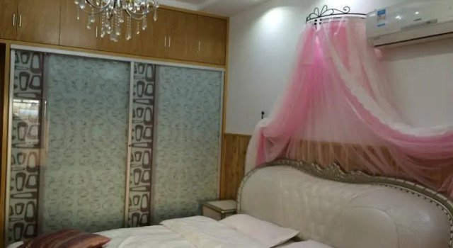Wuzhen Song House Inn, Забронировать Отель Отели Учжэнь с парковкой, рядом с Wuzhen Bus Station, Парковка