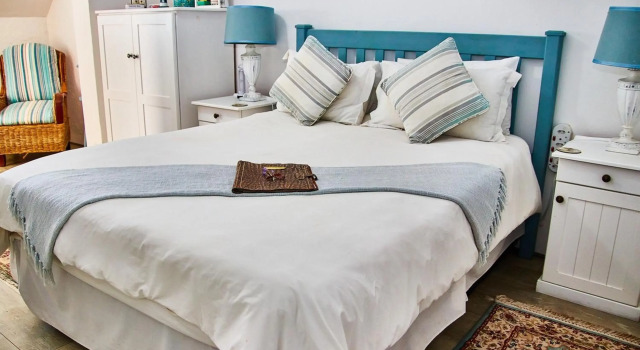 Gilcrest Place Guest House, Buchen Sie Hotel Paternoster Vredenburg