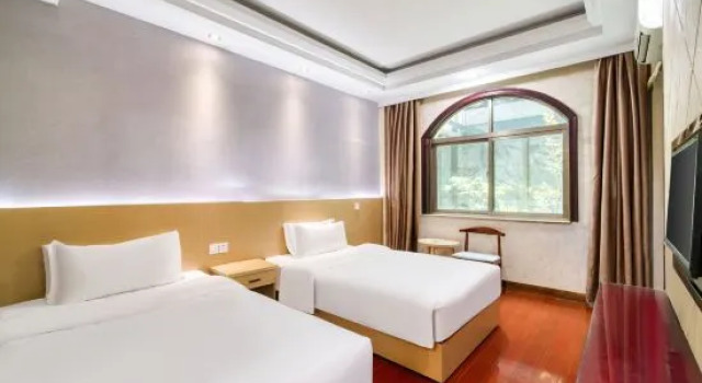 Люкс Deluxe Huayi Hotel