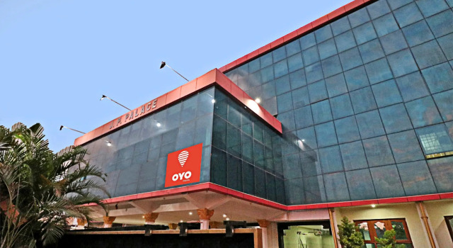 OYO 40115 J P Palace, Rezervovat Hotel Hotely v Bangalore s parkováním, Parkování