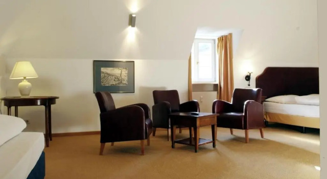 Полулюкс Hotel & Gasthaus Backmulde