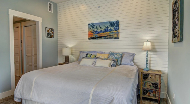 Watercolor Bungalow TC 2101