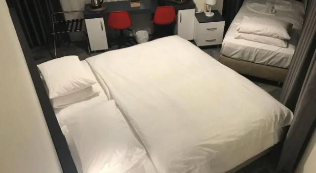 Standardowy trzyosobowy pokój Eva Otel