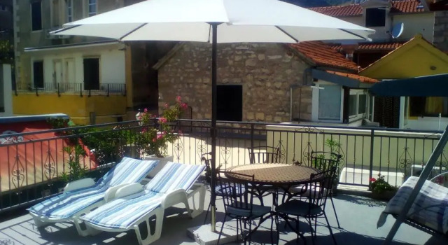 Apartment Romić, Book Lejlighed Hoteller i Split Region med parkering, Parkering