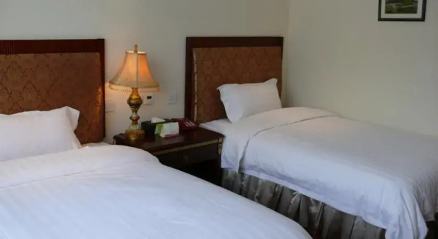 Yao Quan Hill, Rezerwuj Hotel Ngawa Chiny