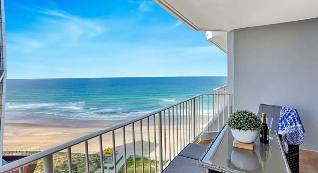 Двухместный номер Superior с видом на море Breakers North Absolute Beachfront Apartments - Official