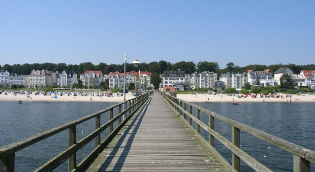 Doppelhaushälfte in Bansin, Book Hotel Hotels in Usedom with a Pool, Swimming Pool