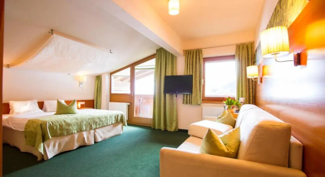 Люкс с балконом Hotel Garni Romantika