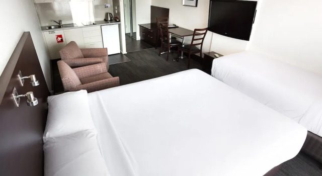 Двухместная студия Deluxe с балконом St Ives Apartments