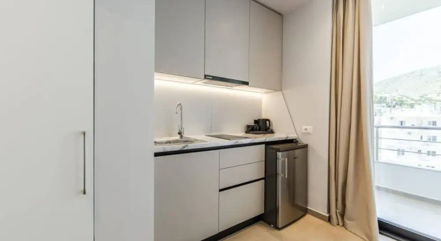 Luxury Studio With Free Parking