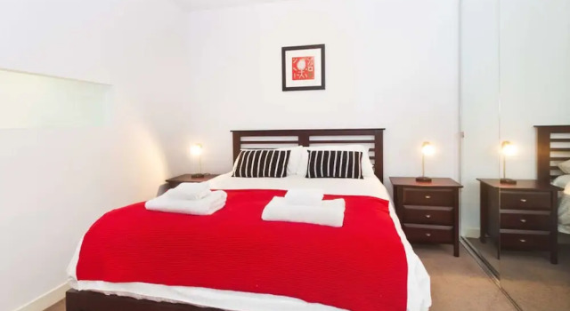 Port Melbourne Executive Living, Забронировать Апартаменты/квартира Мельбурн Melbourne Region, рядом с Station Pier