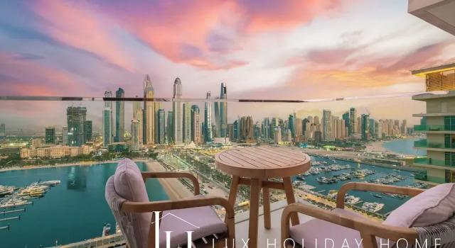 Апартаменты с балконом LUX  Luxury Sunrise Beachfront Suite 1