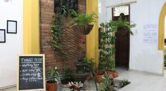 La Casa de Adry - Hostal - Hostel