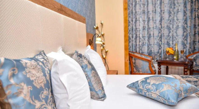 Люкс Lucky Hotel