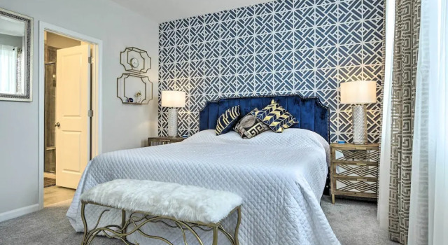 Tasteful Durham Townhome - 6 Mi to Downtown!