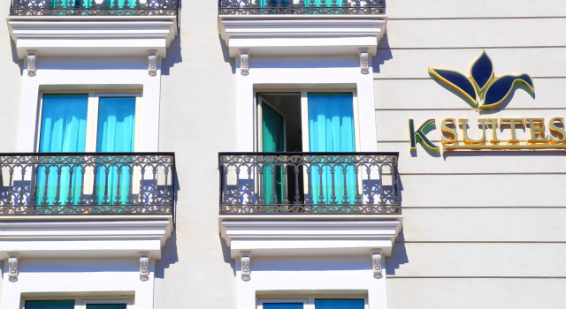 K Suites Hotel