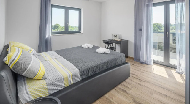 Nice Home in Liznjan With Outdoor Swimming Pool, Wifi and 3 Bedrooms