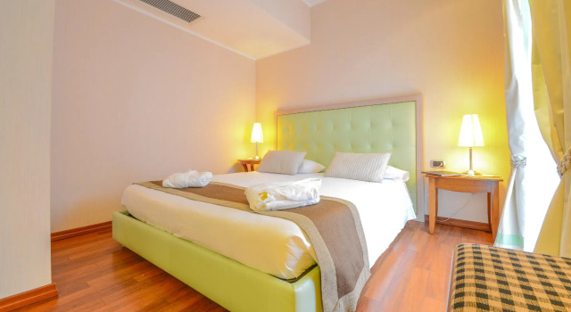Полулюкс Hotel Master