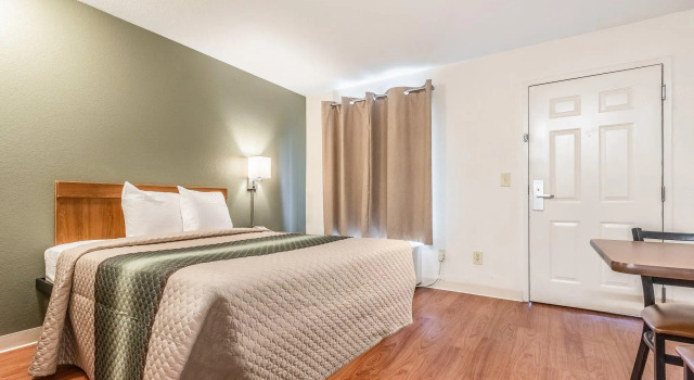Двухместная студия Studio 51 Extended Stay Hotel