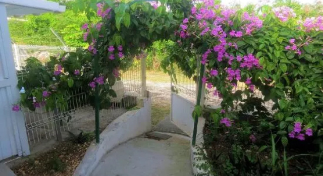 Bungalow Soleil, Reserva ahora Apartamento Hoteles en Grande-Terre con aparcamiento, Aparcamiento