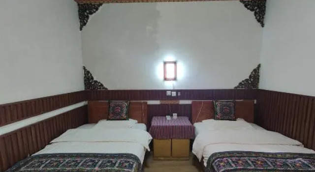 Трёхместный номер Standard Shangri-La Zangjia Garden Inn