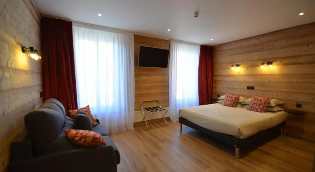 Трёхместный номер Superior Hôtel Edelweiss