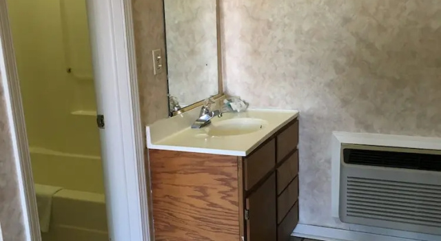 Номер Standard McCaig Motel