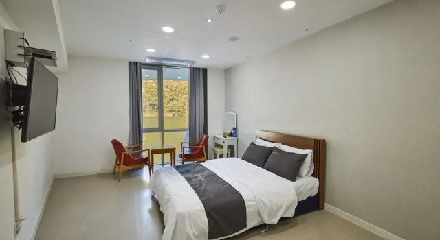 Crest72 Hotel, Prenota Hotel Hotel a Gyeonggi-do con parcheggio, Parcheggio