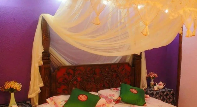 Qianyuanju Hostel, Забронировать Хостел Хостелы Лицзян, рядом с Улица Сквер-стрит Древнего города Даянь, Хостел