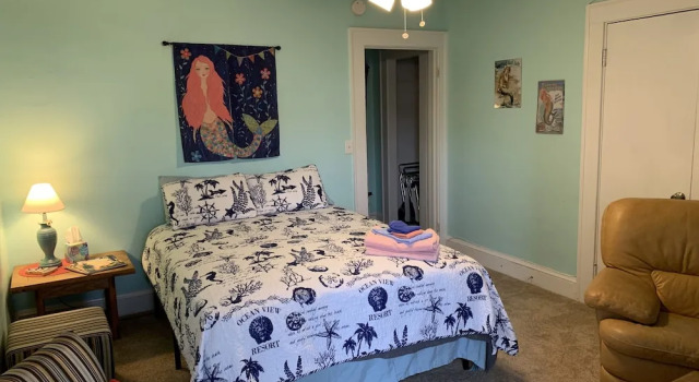 Cozy Suite - Pet Friendly, Beach Side 1 Bedroom Apts by RedAwning, Boek Hotel Norfolk Virginia
