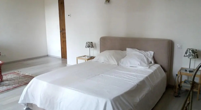 House With 3 Bedrooms in Tourtour, With Wonderful Mountain View and Fu, Prenota Hotel Hotel a Alvernia con parcheggio, Parcheggio
