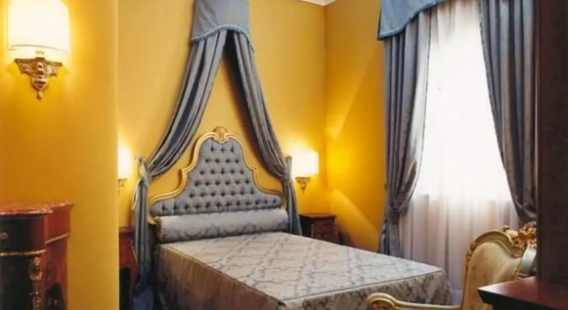 Одноместный номер Standard с балконом Grand Hotel Sant'Orsola