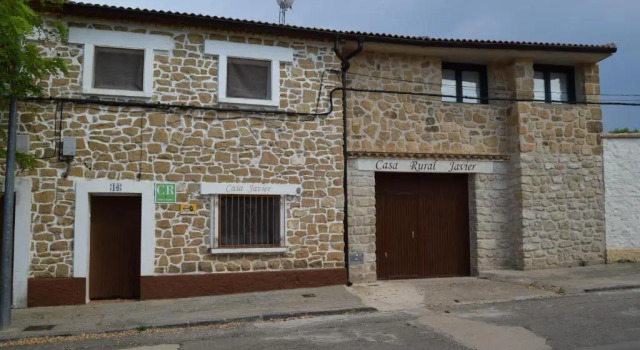 Apartamentos Javier II, Book Apartment Hotels in Aragon with Parking, Parking