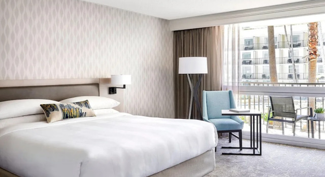Двухместный номер Accessible Los Angeles Airport Marriott