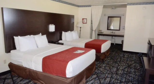 Четырёхместный номер Standard Frankenmuth Motel